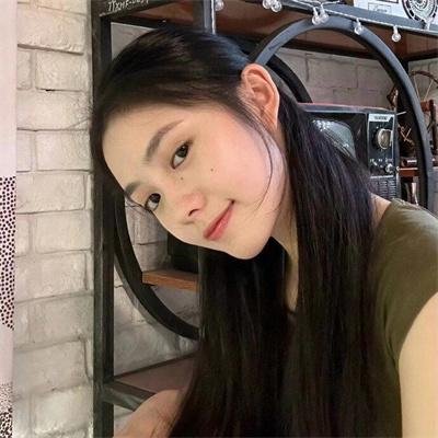 透光的树 海报